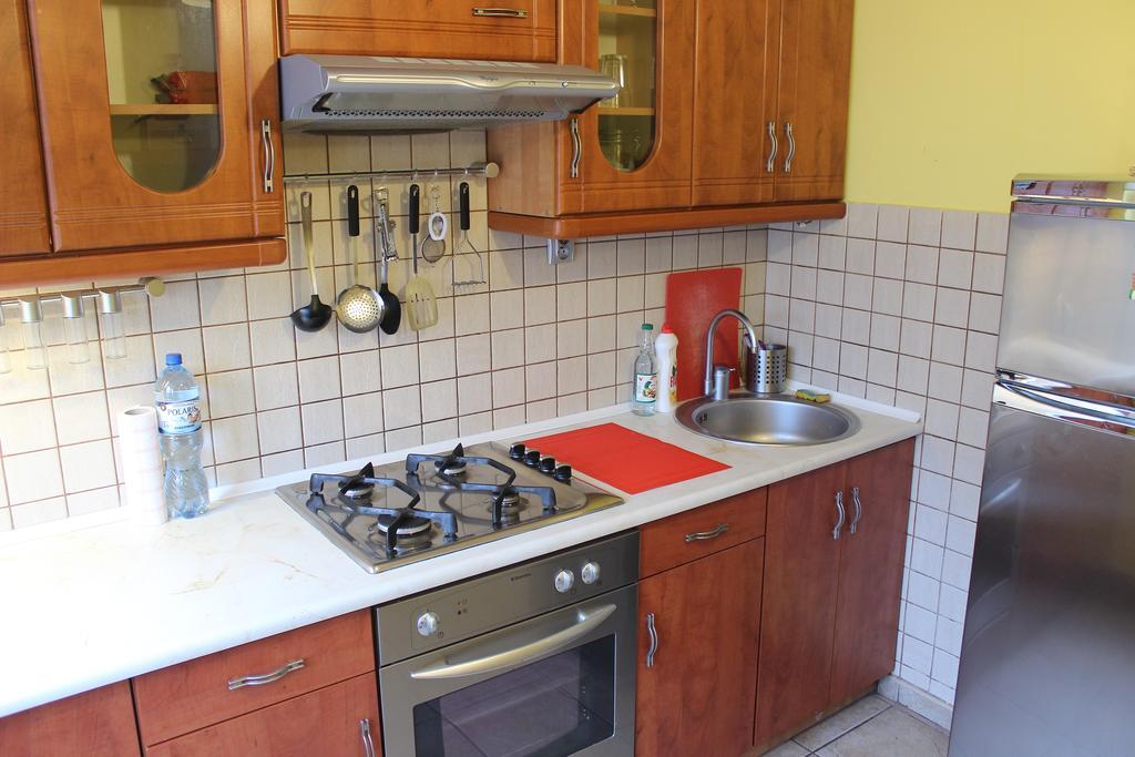 Pokoje Na Chmielnej 2 Hostel Βαρσοβία Δωμάτιο φωτογραφία
