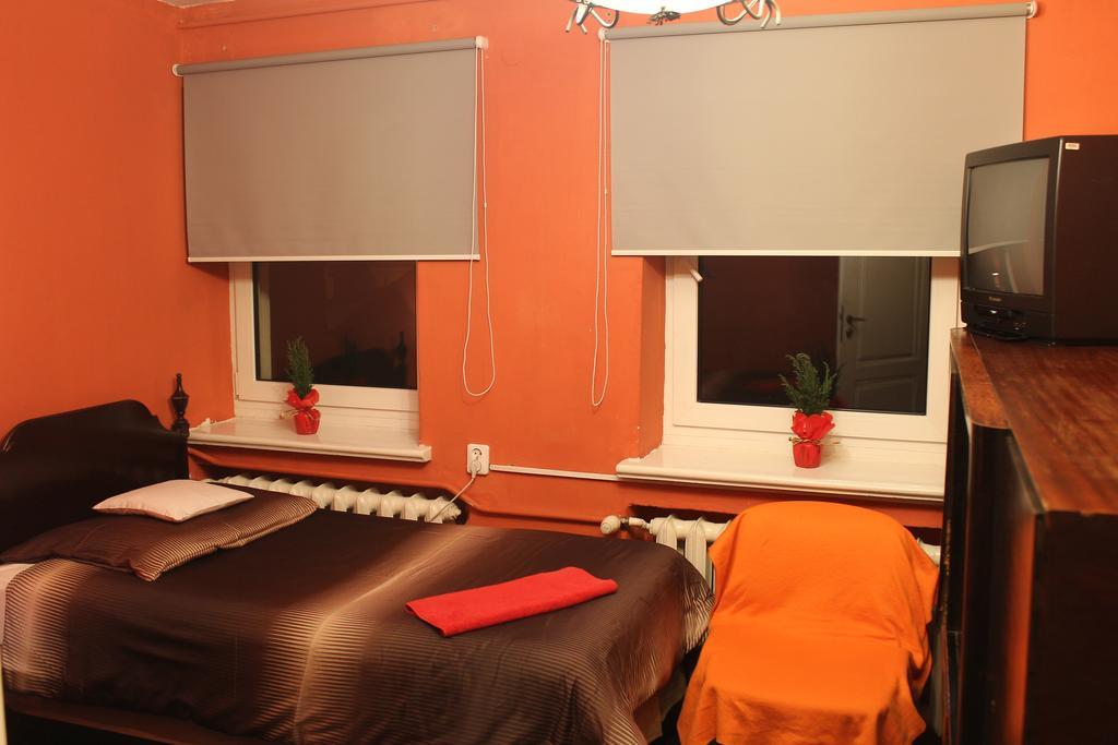 Pokoje Na Chmielnej 2 Hostel Βαρσοβία Δωμάτιο φωτογραφία